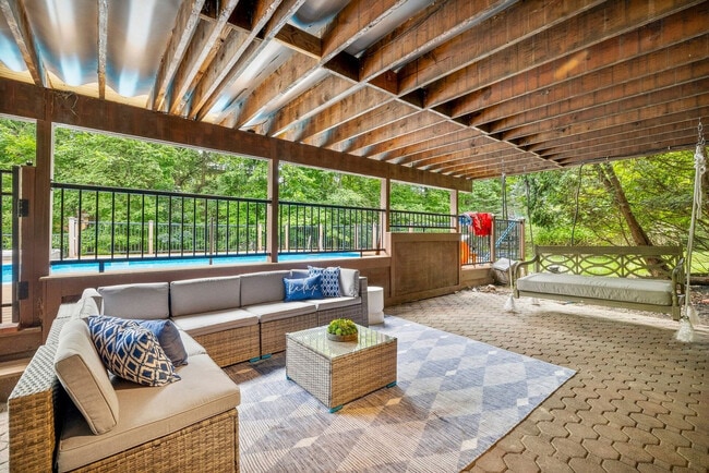 Building Photo - 2A Cherry Ln