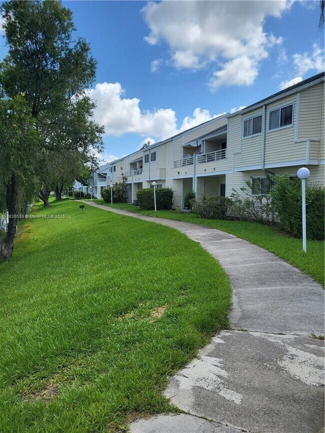 Building Photo - 3477 NW 44th St