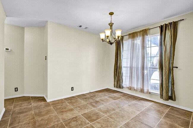 Building Photo - ***APPLICATION CURRENTLY UNDER REVIEW***Sp...