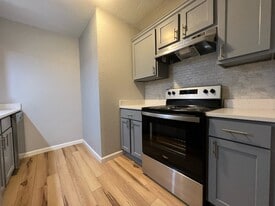 Building Photo - 4715 S Fulton Ct