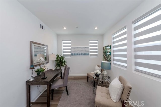 Building Photo - 1403 W Bushell St