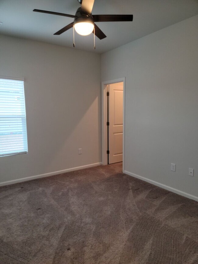 Building Photo - Coastal Point