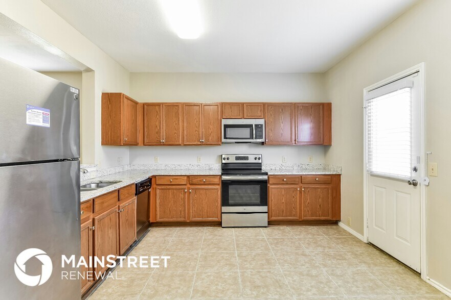 Building Photo - 6007 Midcrown Dr