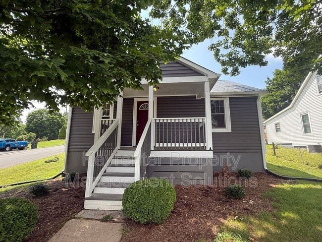 Building Photo - 202 Grubert Ave
