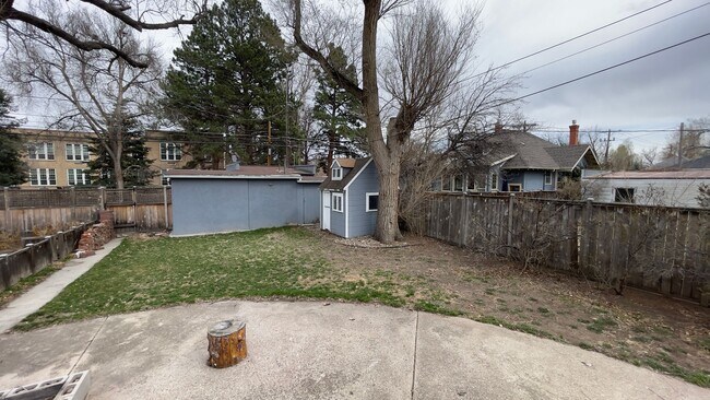 Building Photo - 1011-A N Corona St