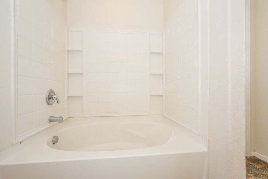 Building Photo - 7453 Showy Ct