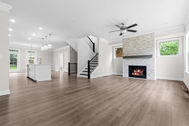 Building Photo - 2560 Clairebrooke Bnd