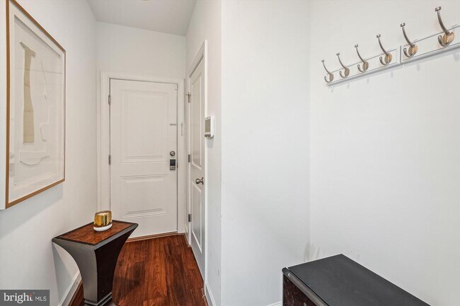 Building Photo - 44545 Neponset St