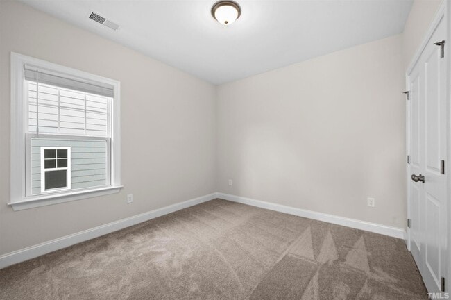 Building Photo - 2917 Early Planting Ave