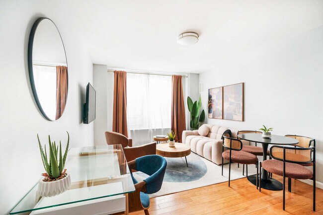 Building Photo - 234 W 73rd St