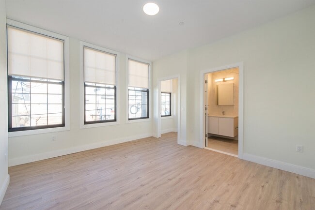 Building Photo - 3510 Bergenline Ave