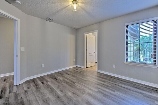 Building Photo - 5116 Bay Isle Cir