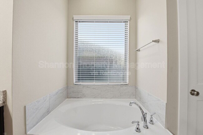 Building Photo - 9515 Willard Dr