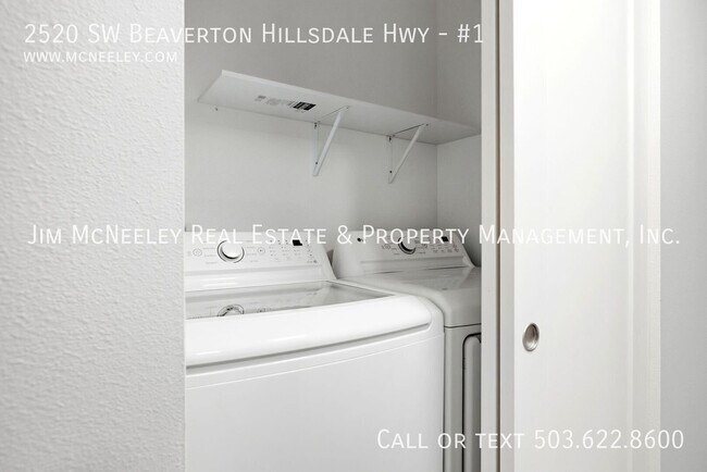 Building Photo - 2520 SW Beaverton Hillsdale Hwy