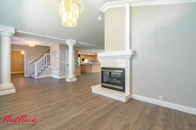 Building Photo - Spacious 6 Bedroom Home with a Balcony!