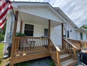 Building Photo - 474 Willow Brook Rd