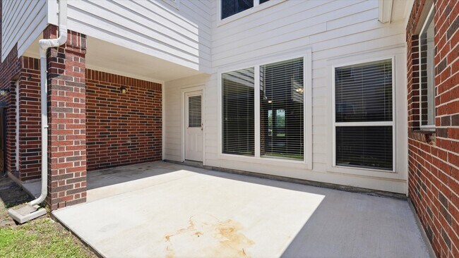 Building Photo - 9954 Knob Hollow Way
