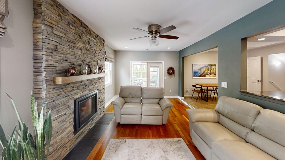 Building Photo - 39953 Sandpoint Way