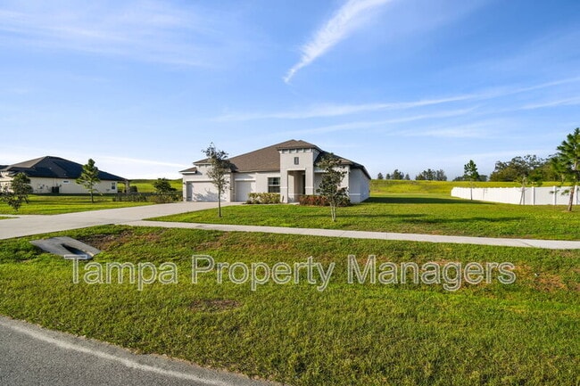 Building Photo - 10324 Crestview Heights Ave