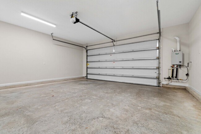 Building Photo - For Rent – Stunning 3BR Townhome in Nocatee’s Premier Community