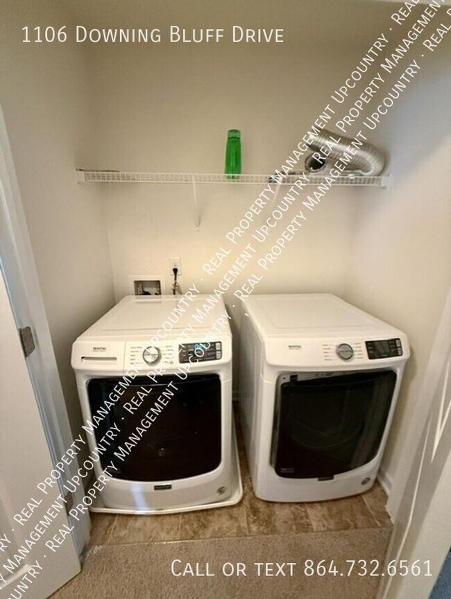 Building Photo - 1106 Downing Bluff Dr