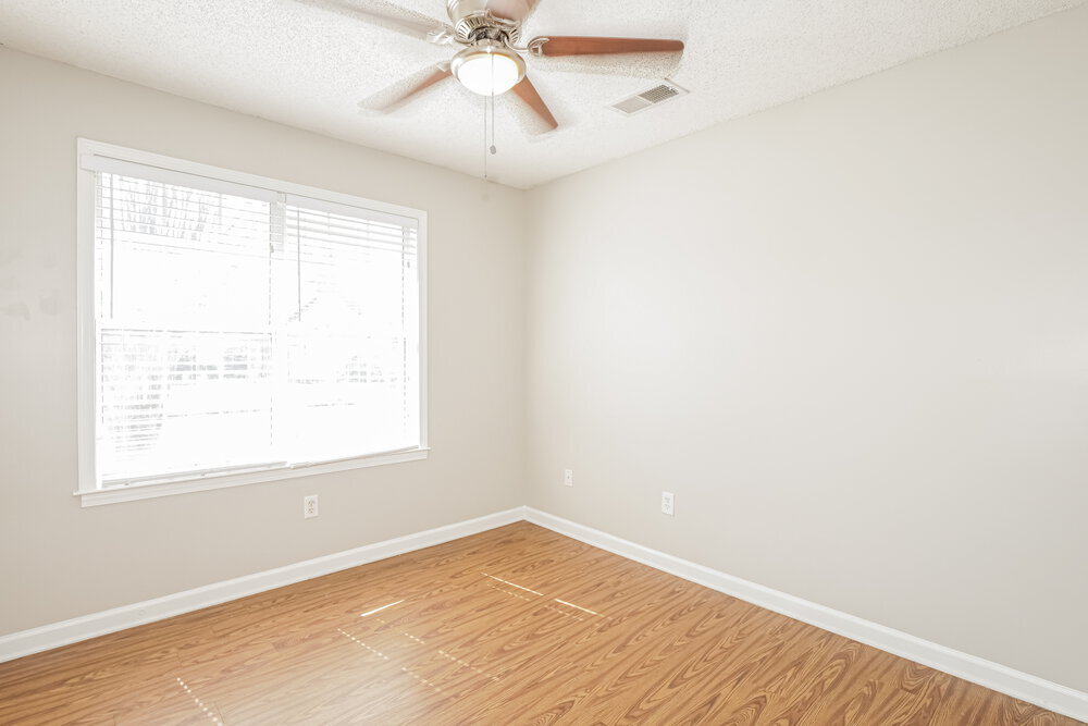 Building Photo - 1118 Greenwich Dr