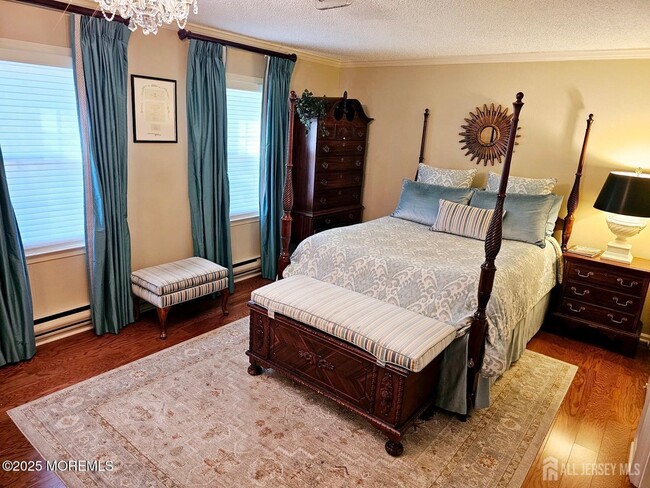 Building Photo - 663 Yorktown Ln