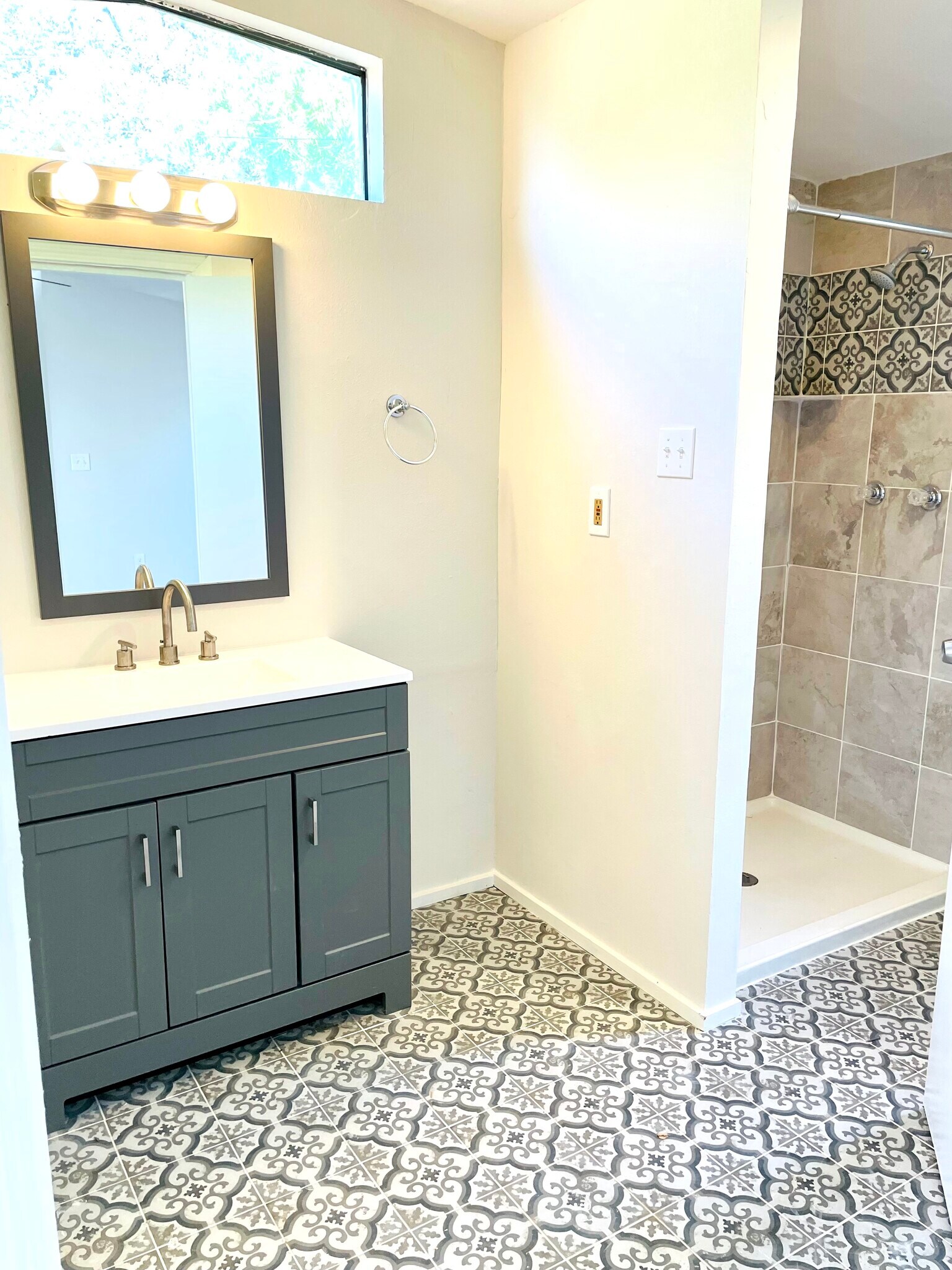 Building Photo - 1009 Pine Eagle Ln