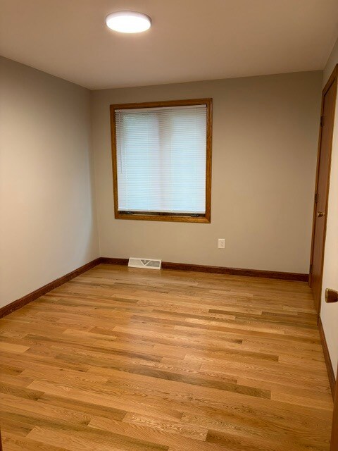 Building Photo - 206 Comfort St