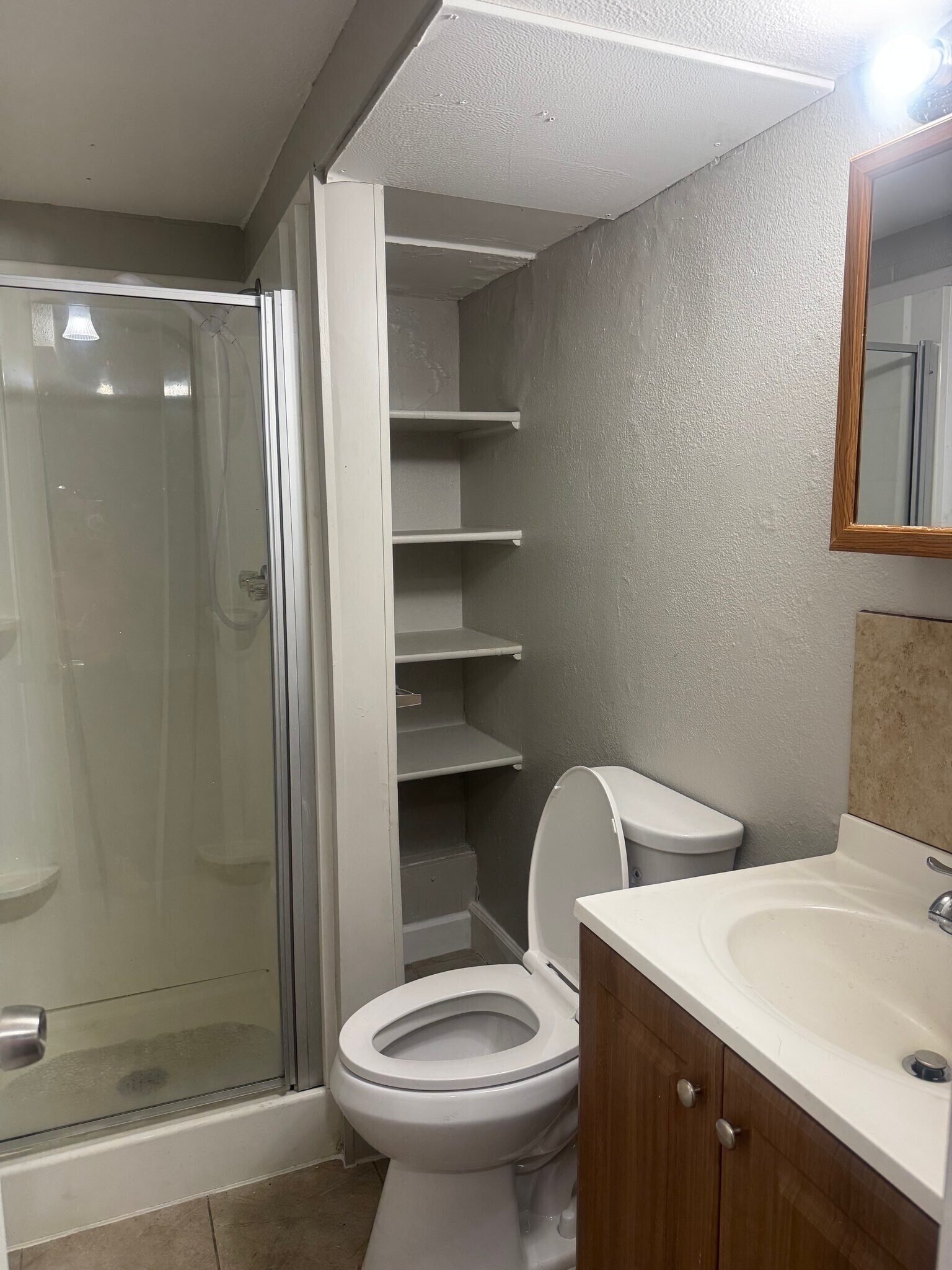 Building Photo - 3950 Turnpike Dr