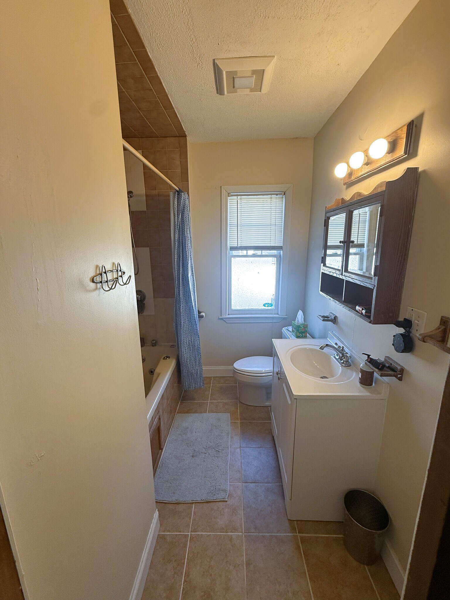 Building Photo - 5 Brewer St