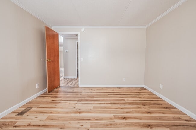 Building Photo - 4014 US-70