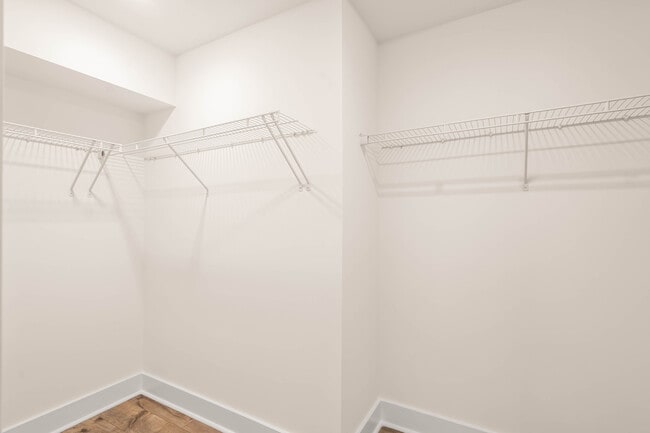 Building Photo - 383 Scranton Ln