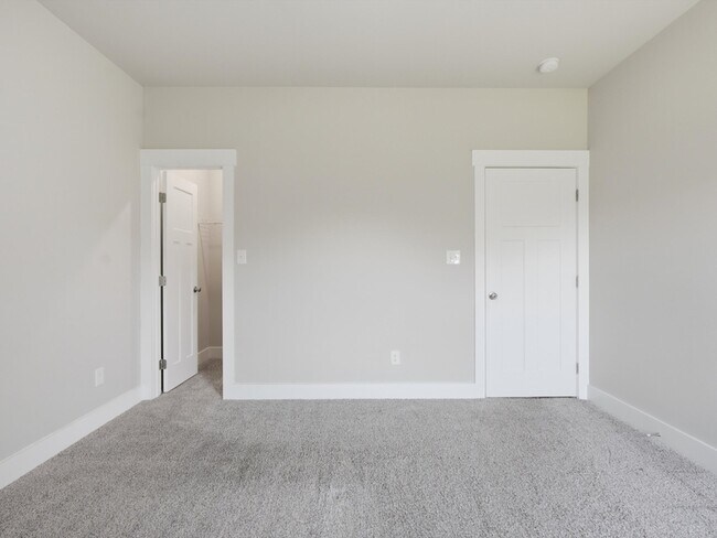 Building Photo - 112 Missouri Dr