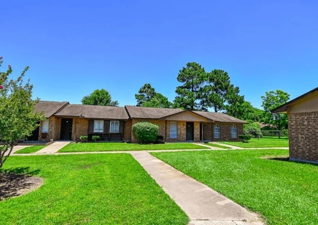 Primary Photo - 20598 Pine Island Rd