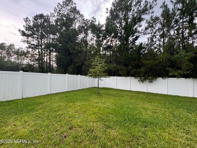 Building Photo - 104 Linda Lake Ln