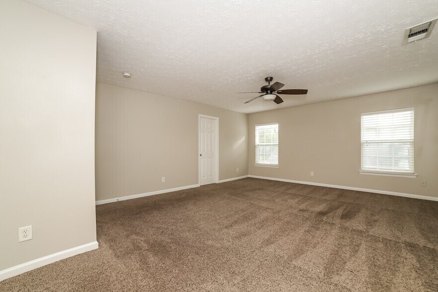 Building Photo - 311 Autumn Creek Dr