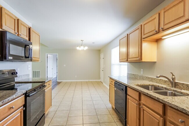 Building Photo - 21898 Eastern Valley Rd