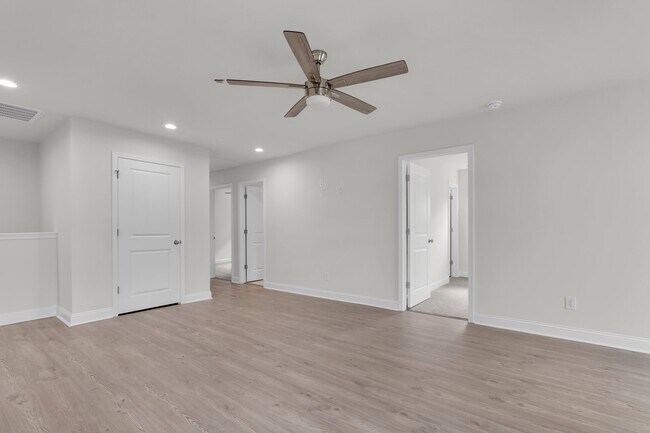 Building Photo - 268 Loblolly Ln