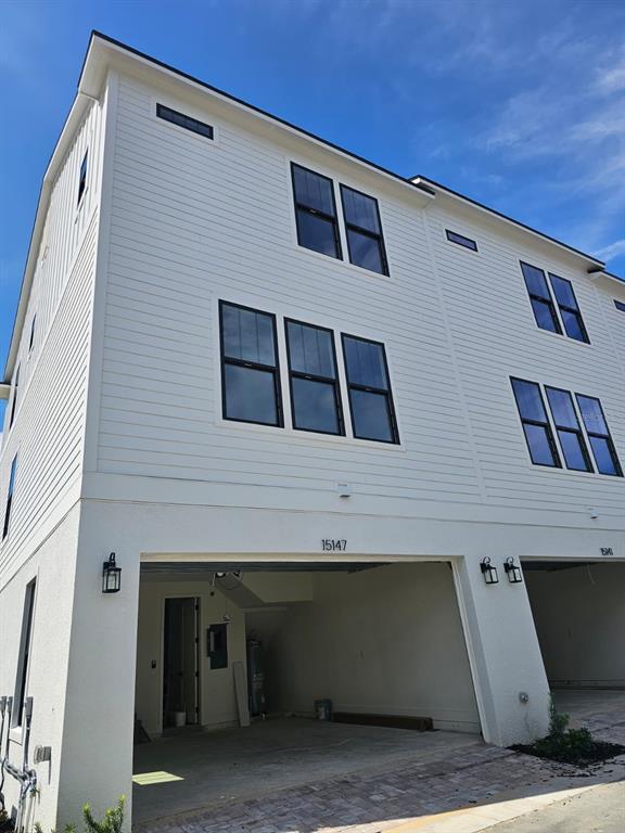 Building Photo - 15147 Groveside Rd