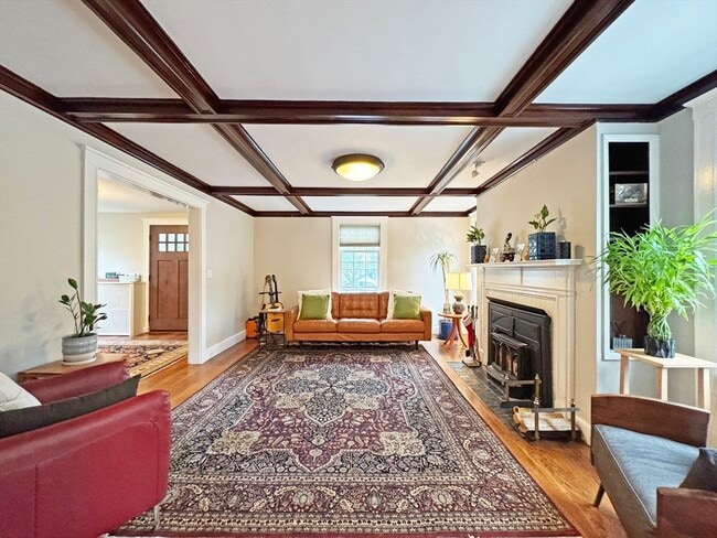Primary Photo - 99 Hancock St