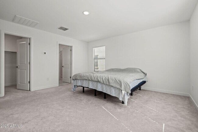 Building Photo - 3023 W Bent Tree Dr