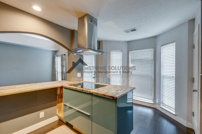 Building Photo - 2402 Nashboro Blvd