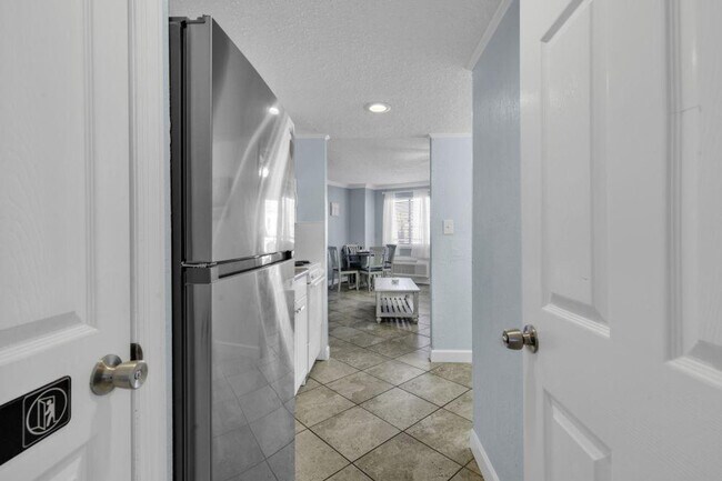 Building Photo - 2001 S Ocean Blvd