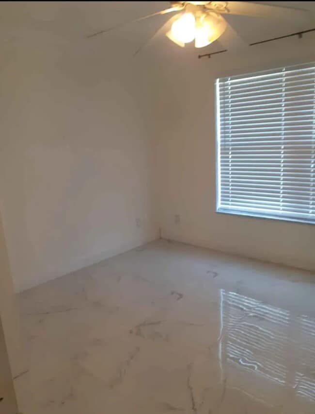 Building Photo - 11984 57th Rd N