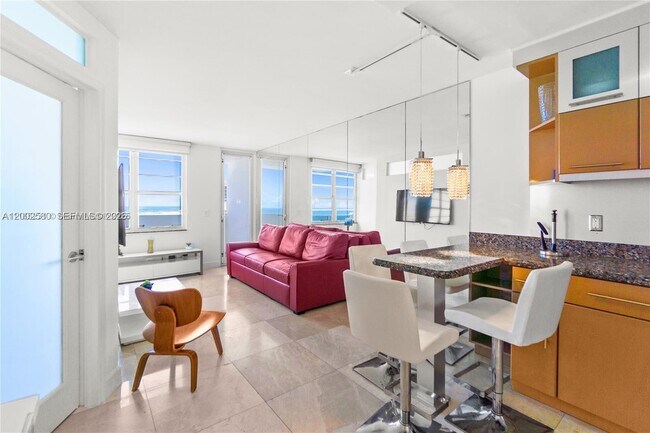 Building Photo - 100 Lincoln Rd