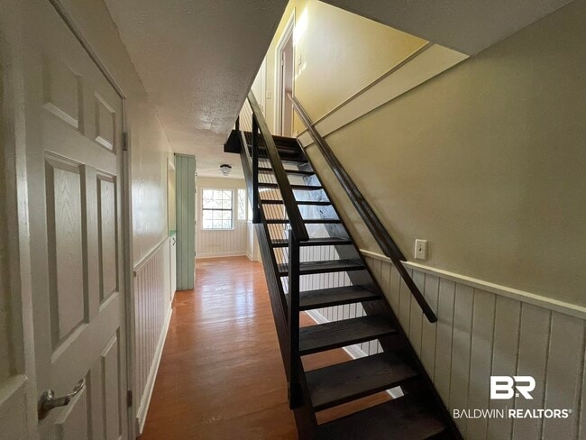Building Photo - 6621 Purvis Rd