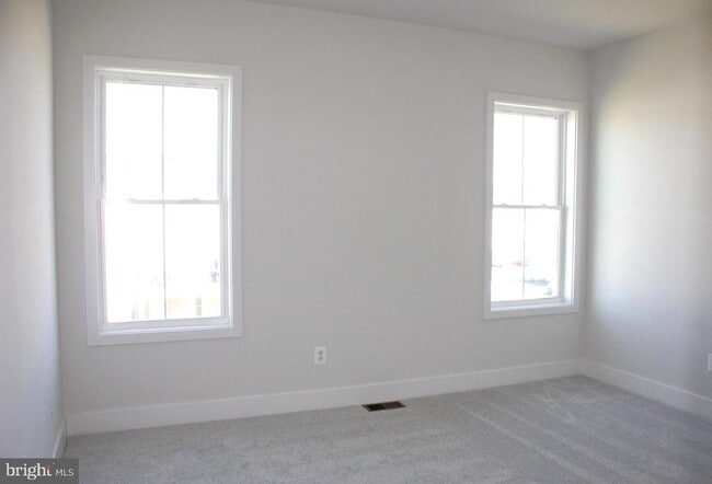 Building Photo - 139 Heyford Dr