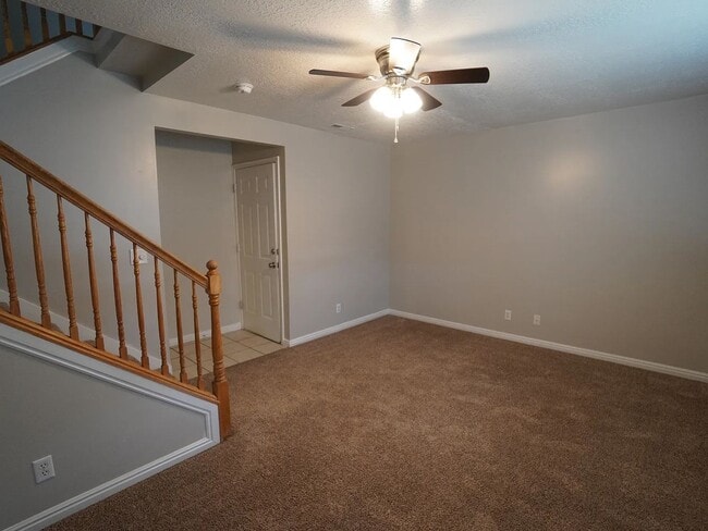 Building Photo - 3947 S 2600 W