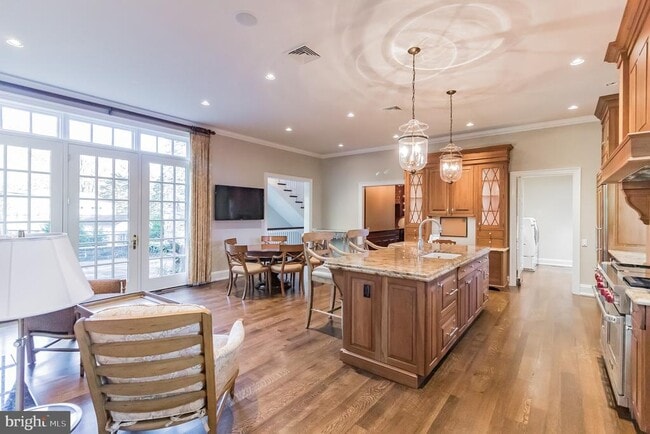 Building Photo - 1911 Stone Ridge Ln